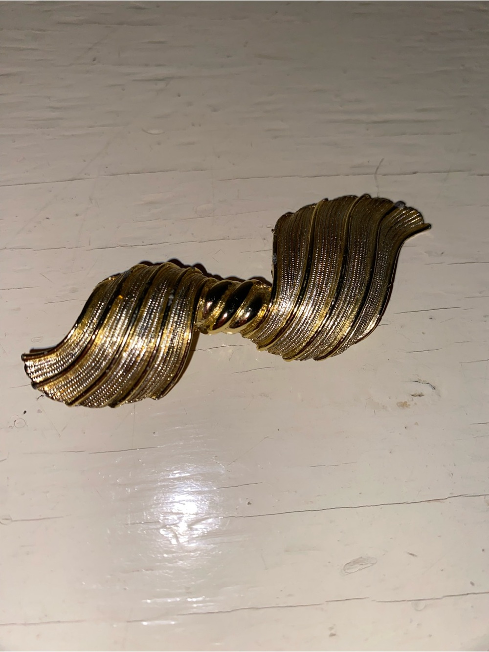 Gold Tone Brooch